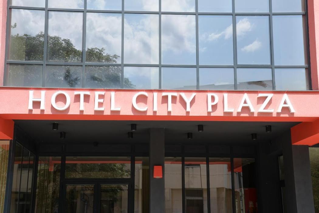 City Plaza Botevgrad Extérieur photo